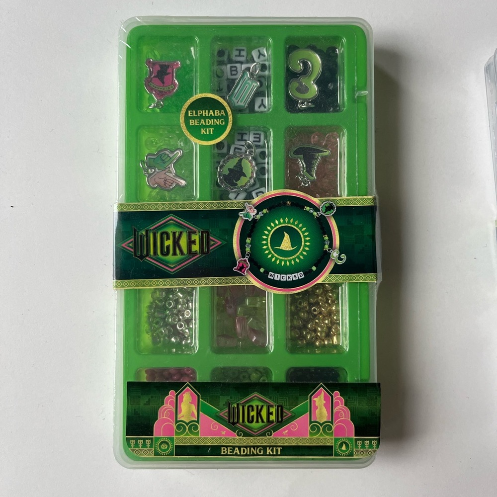NWT ✨Wicked the Movie Beading Kit from Target 🎯 Friendship Bracelets.